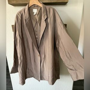 H&M|Women's Tan Blazer,lightweight longline with cute button,oversized sleeve•••